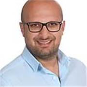 Türkische lehrer für Kinder, jugendliche und Erwachsene. Ich bin Lern Koch für Kinder und Jugendliche